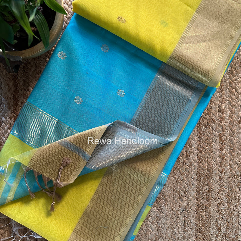 Maheshwari Flower Butti Saree