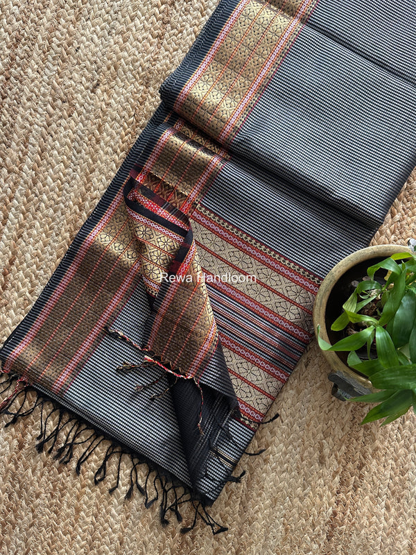 Maheshwari Garbha Reshami Rich Pallu Silk Saree
