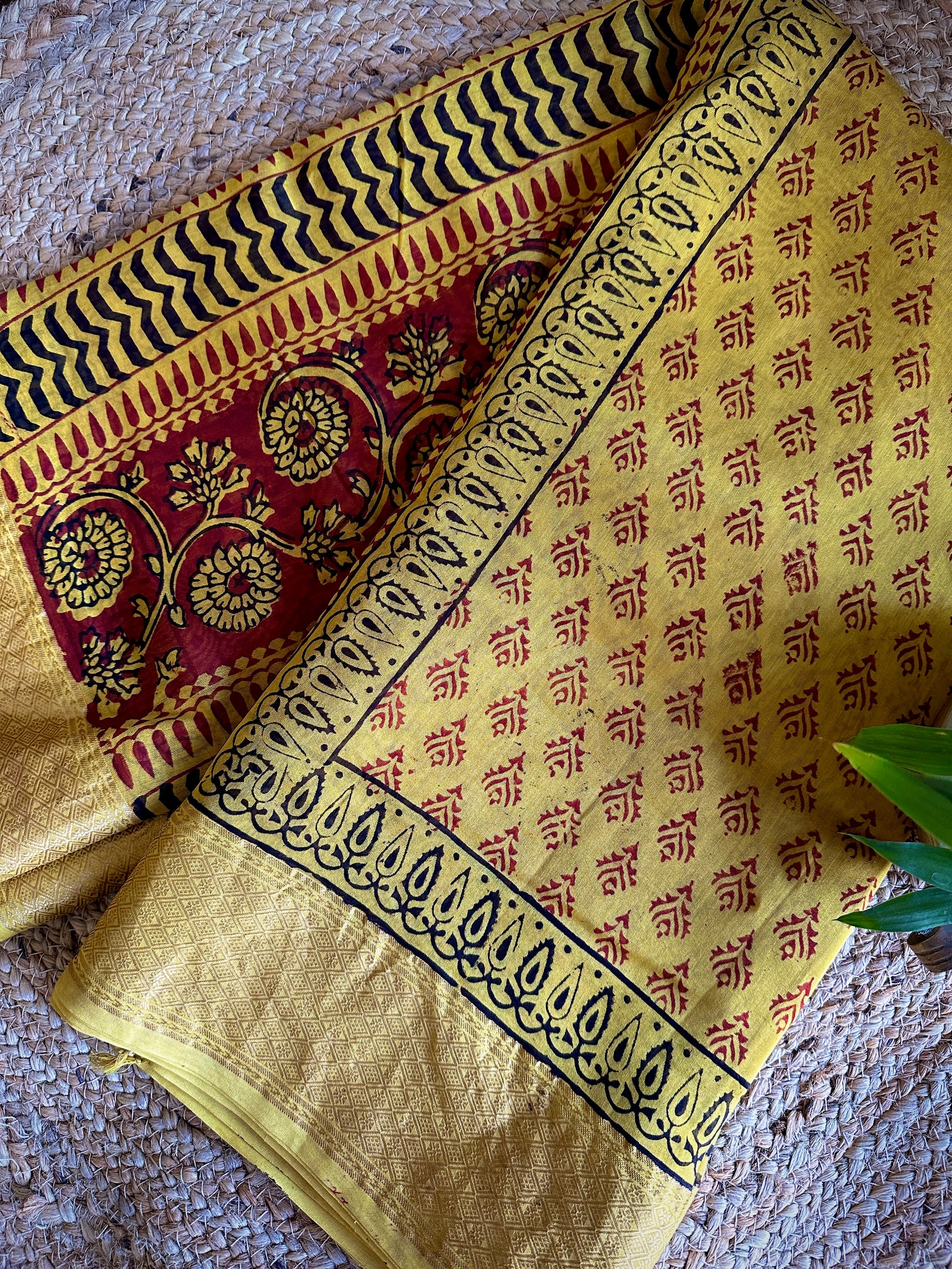 Maheshwari Mustard - Red Bagh Print Saree