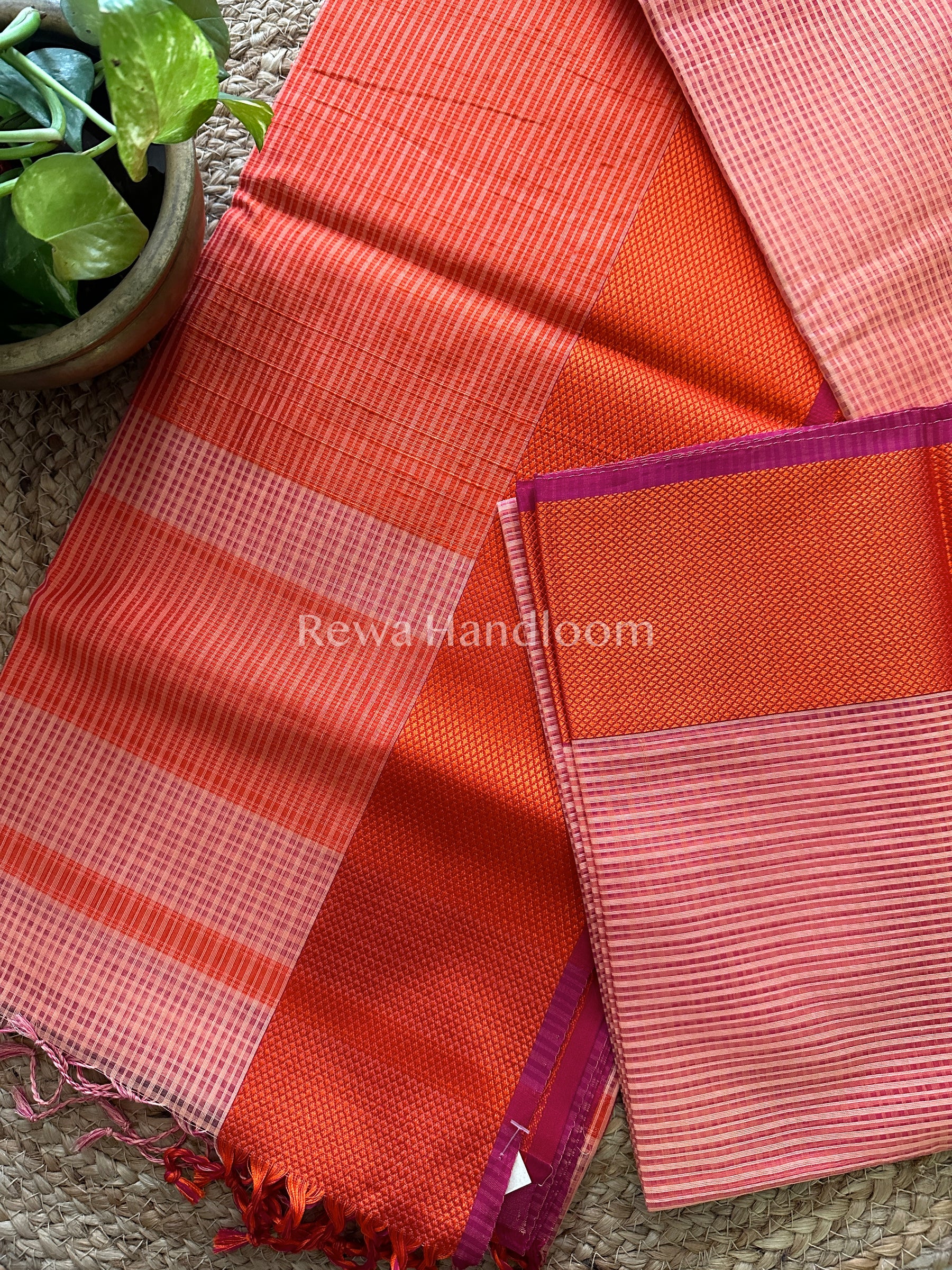 Maheshwari Peach Resham Thread Border Saree-RES01