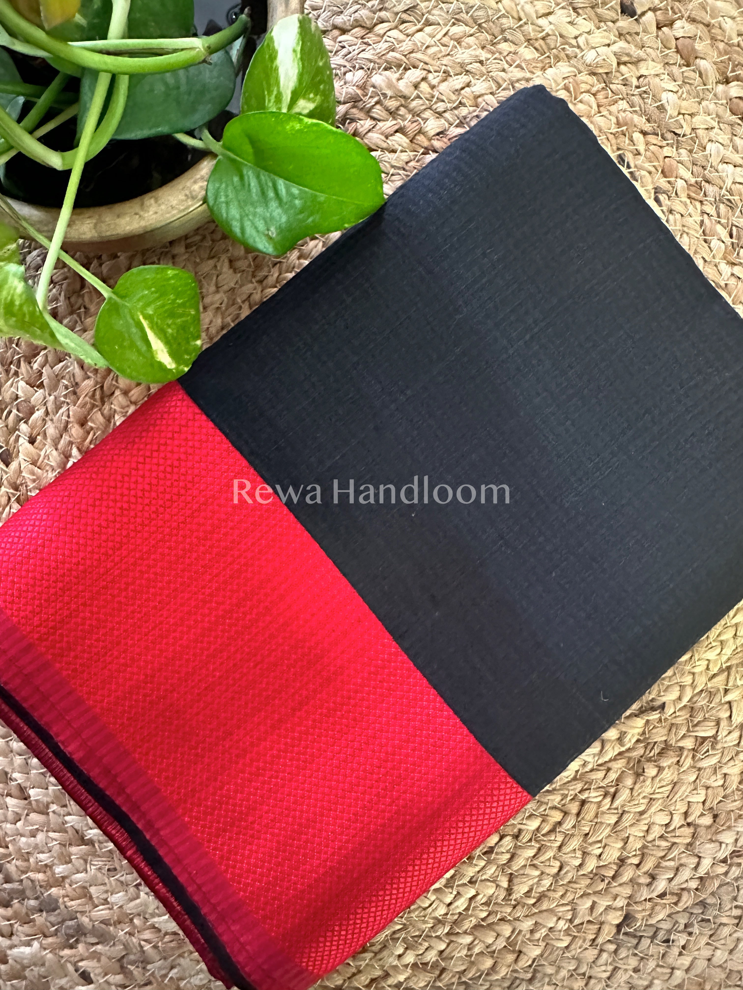 Maheshwari Black Resham Thread Border Saree-RES04 – Rewa Handloom