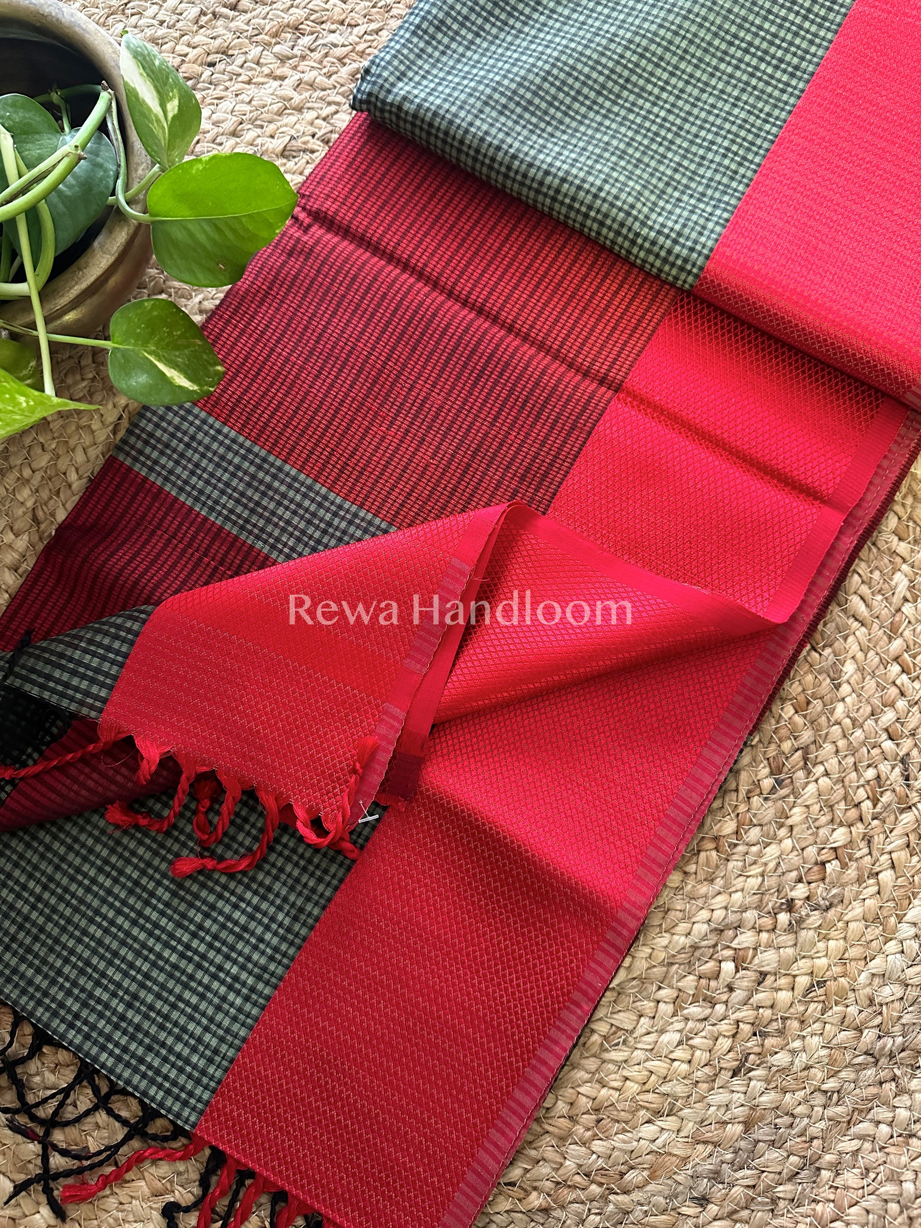 Maheshwari Grey Resham Thread Border Saree-RES015