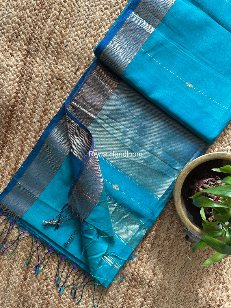Maheshwari Diamond Lining Butti Shaded Saree