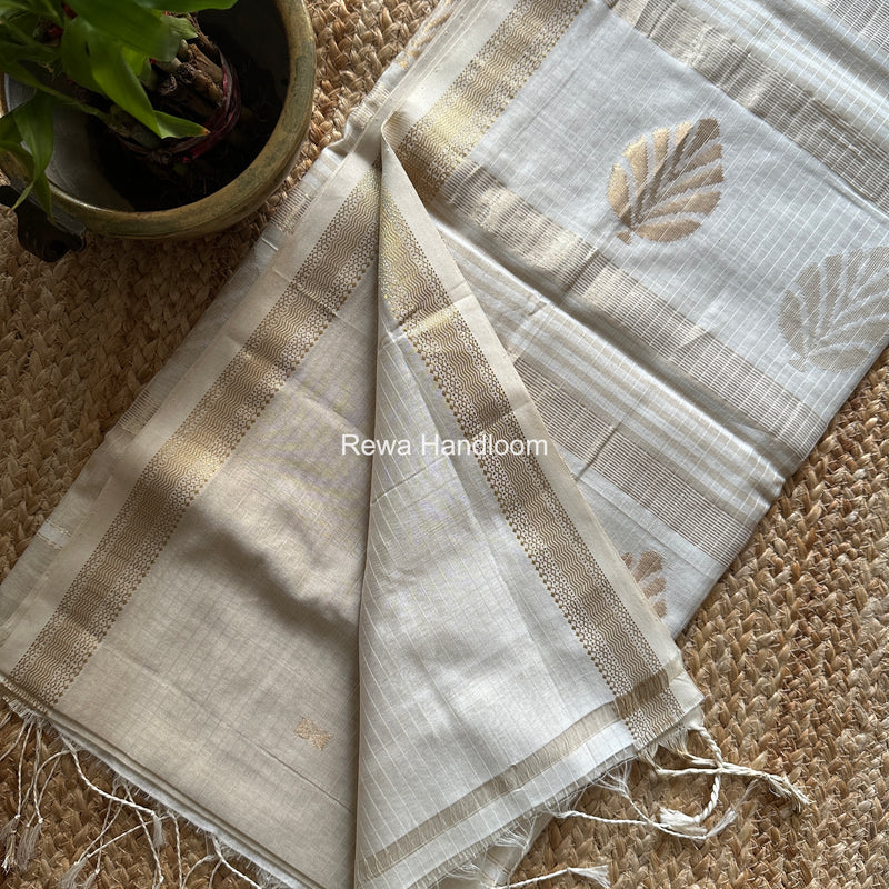 Maheshwari Off White Butta Pallu Saree BTPS098