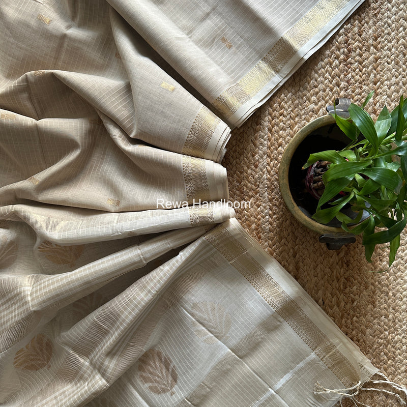 Maheshwari Off White Butta Pallu Saree BTPS098