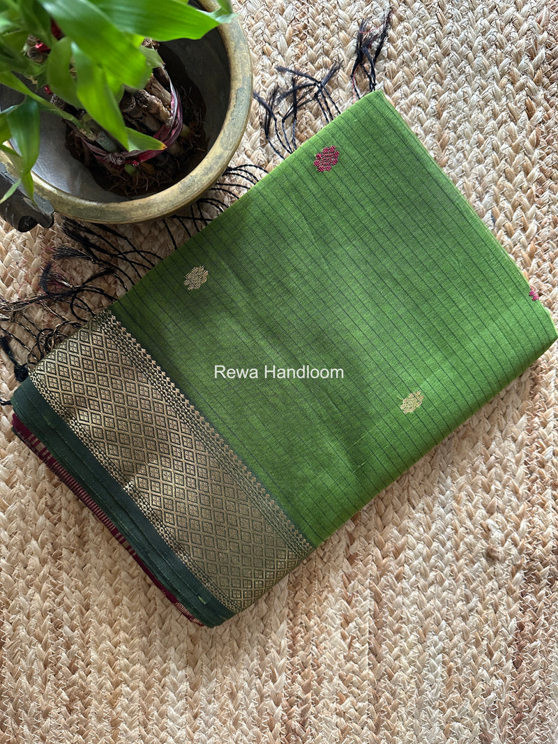Maheshwari Parrot Green Butta Pallu Saree BTPS095