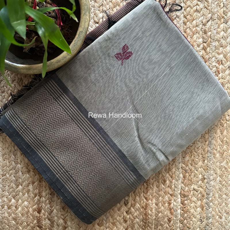 Maheshwari Beige Resham Thread Butti Saree RBS08