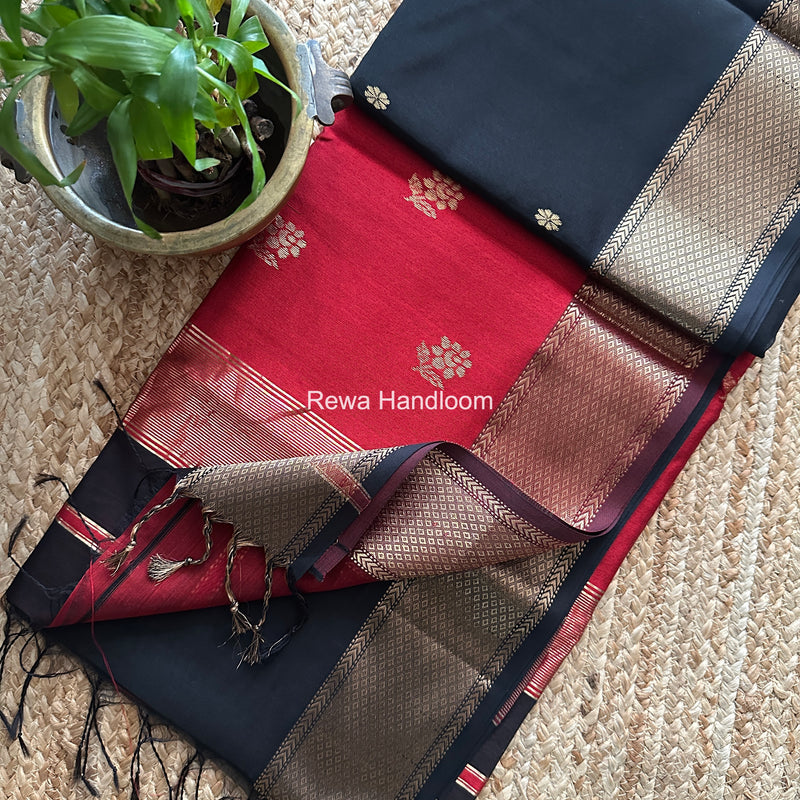 Maheshwari Lotus Butta Saree