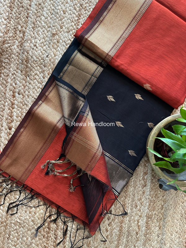 Maheshwari Flower Butti Saree