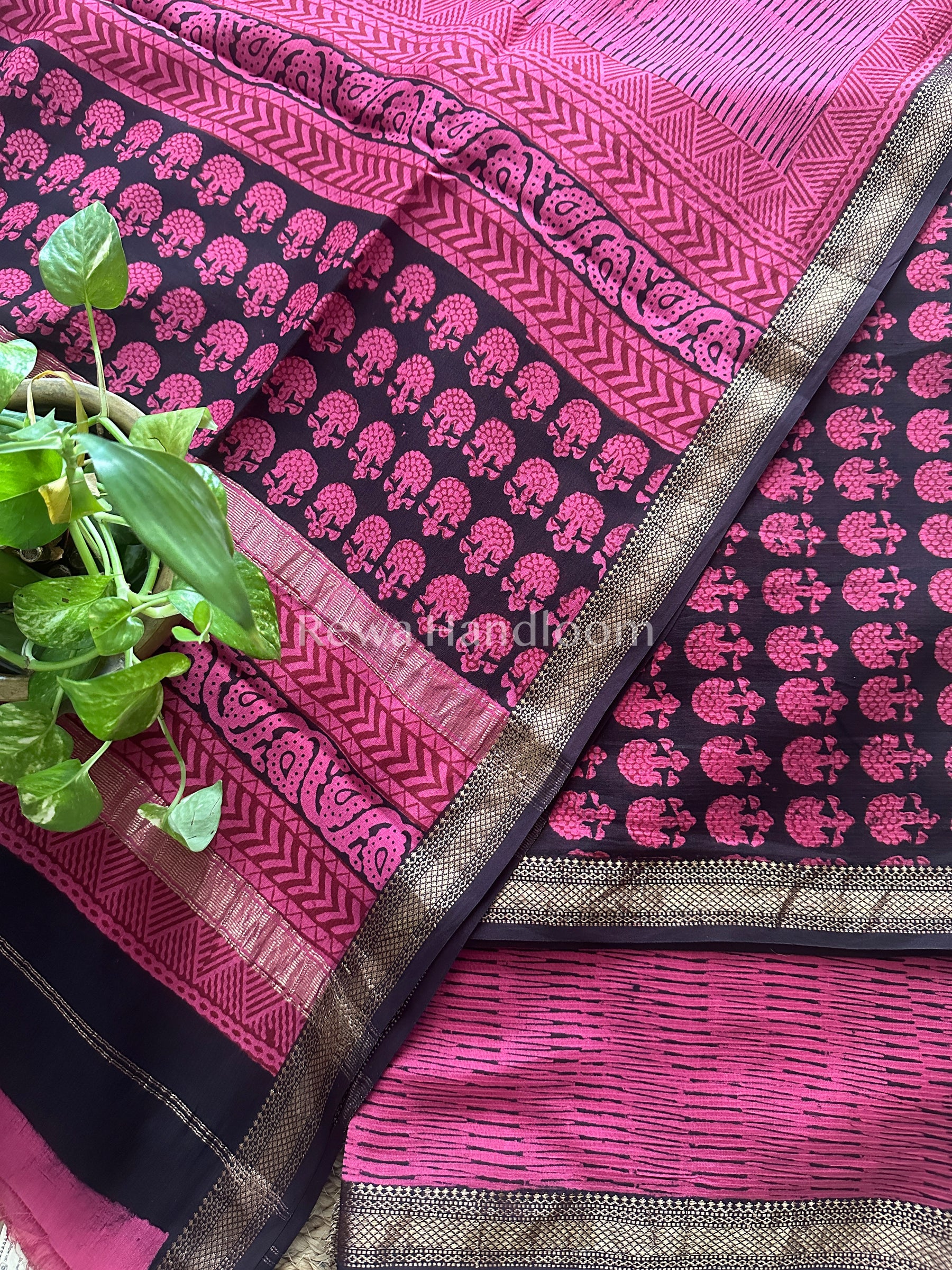 Maheshwari Black-Pink Bagh Print Suit- BSP020