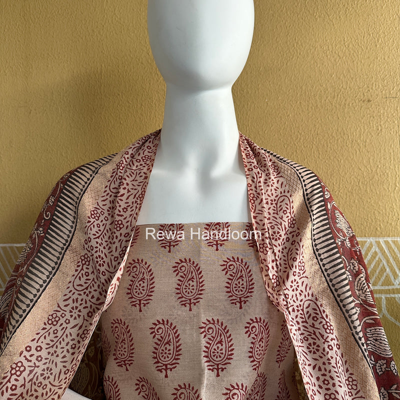 Maheshwari Off White-Red Bagh Print Tissue Suit BTS01
