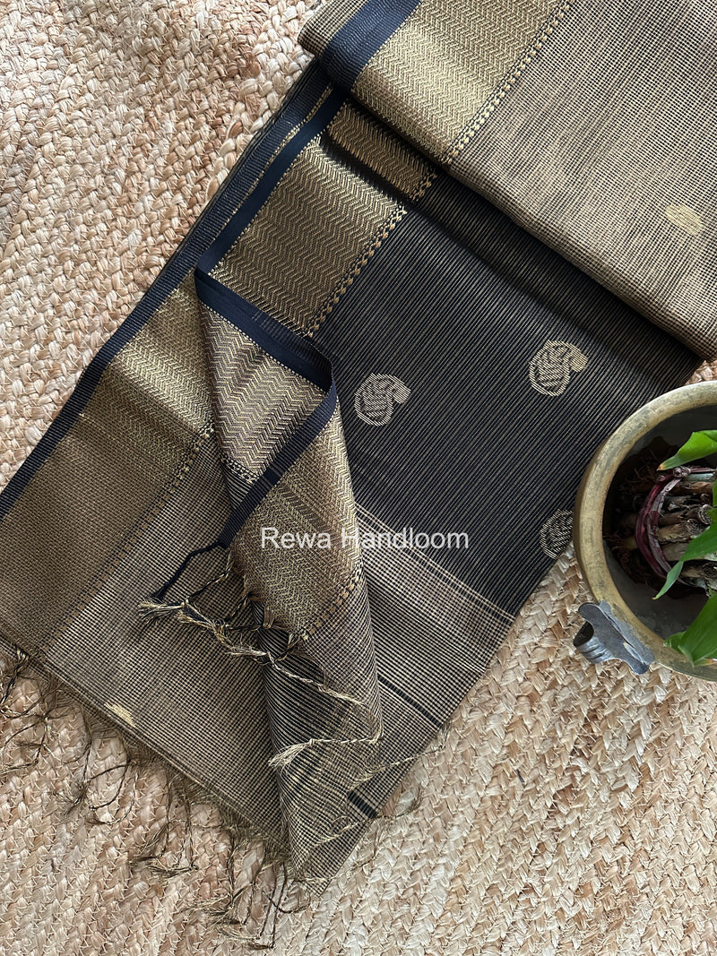 Maheshwari Tissue Butti Saree