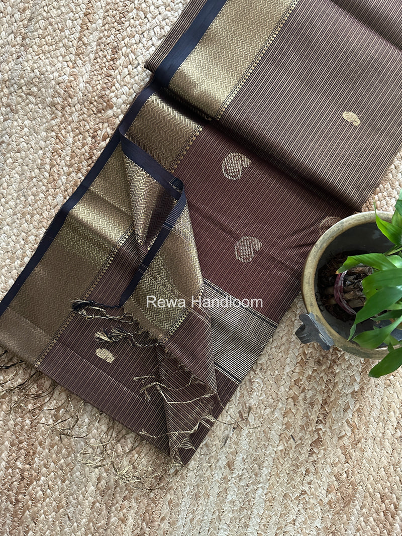 Maheshwari Tissue Butti Saree
