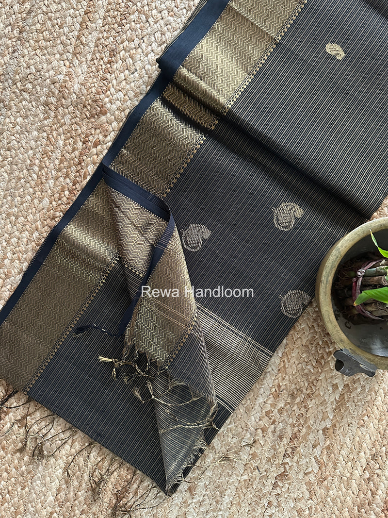 Maheshwari Tissue Butti Saree