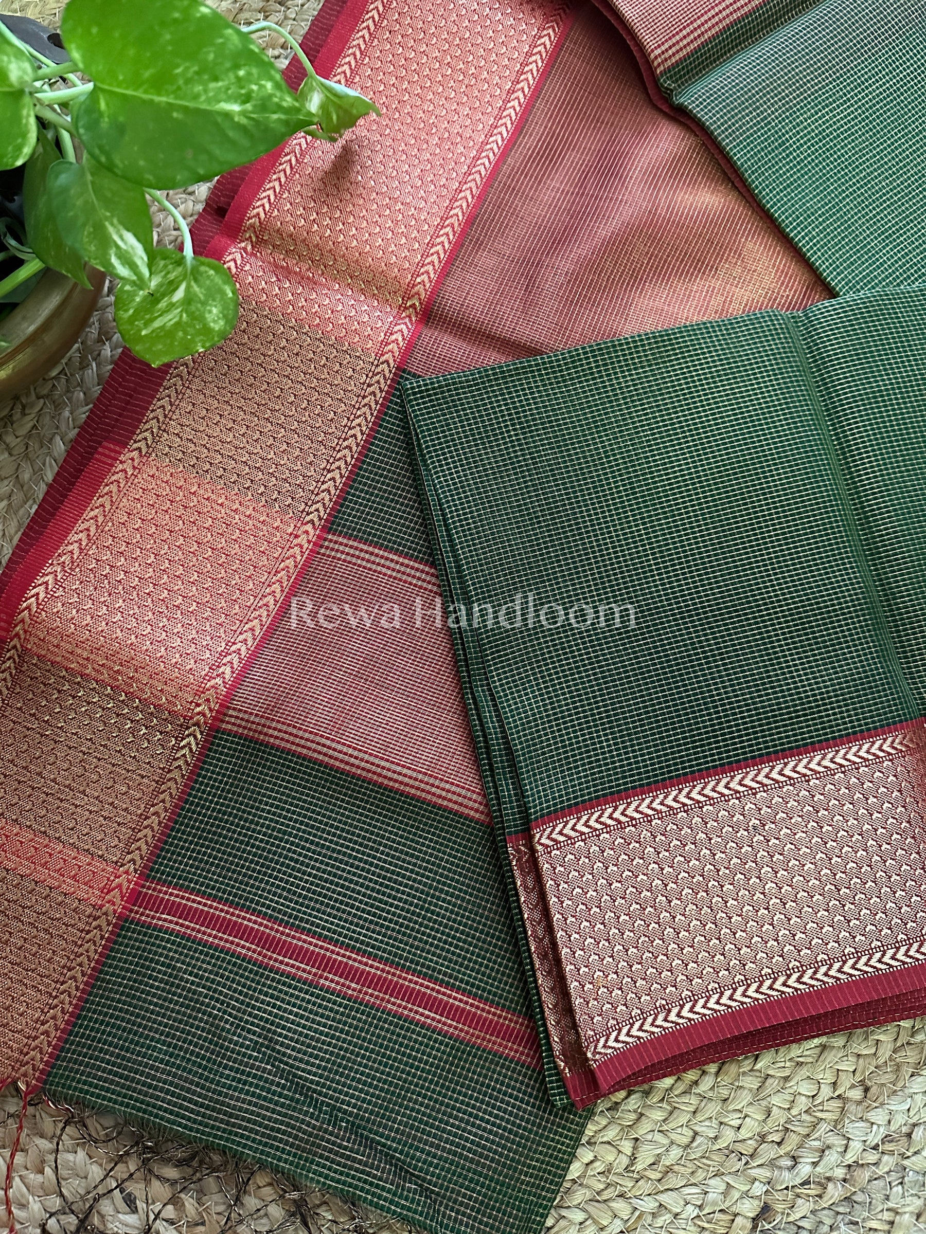 Maheshwari Green Tissue Silk Saree-ZTS06