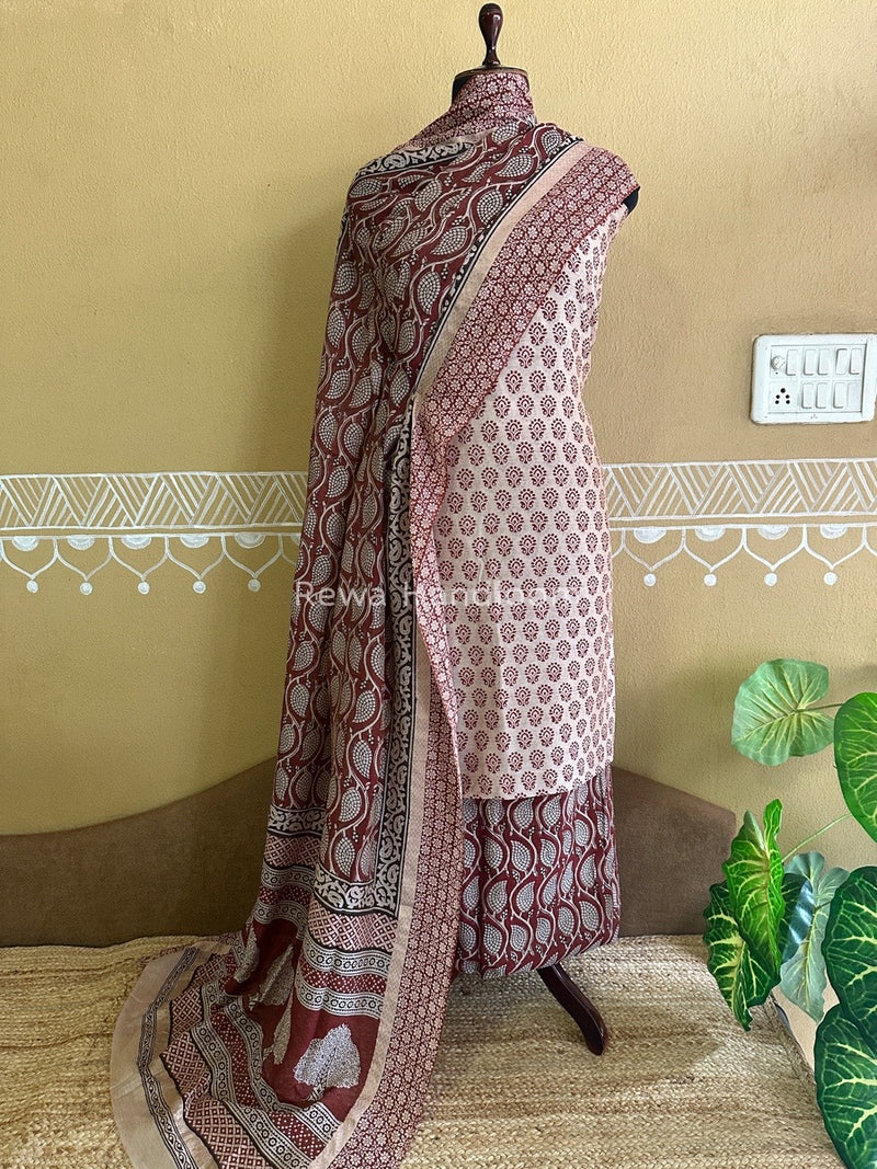 Maheshwari White-Maroon Bagh Print Tissue Suit BTS013