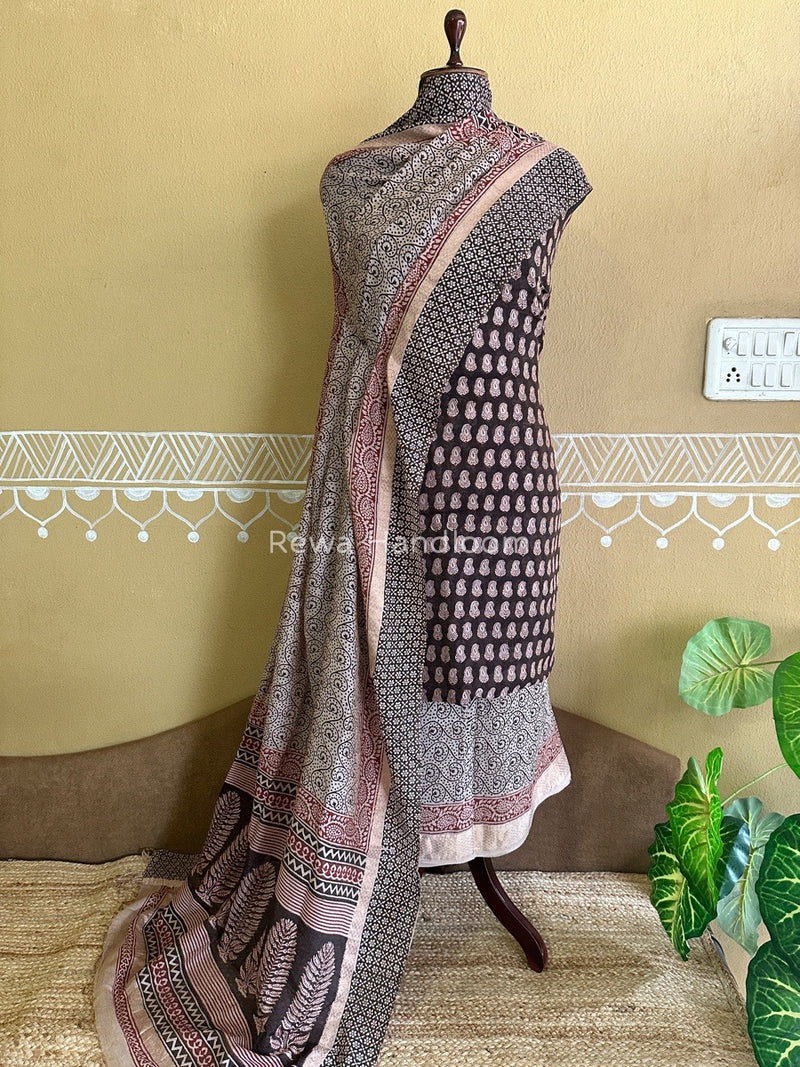 Maheshwari Black-White Bagh Print Tissue Suit BTS03