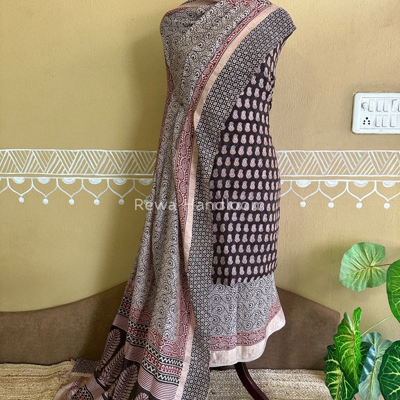 Maheshwari Black-White Bagh Print Tissue Suit BTS03