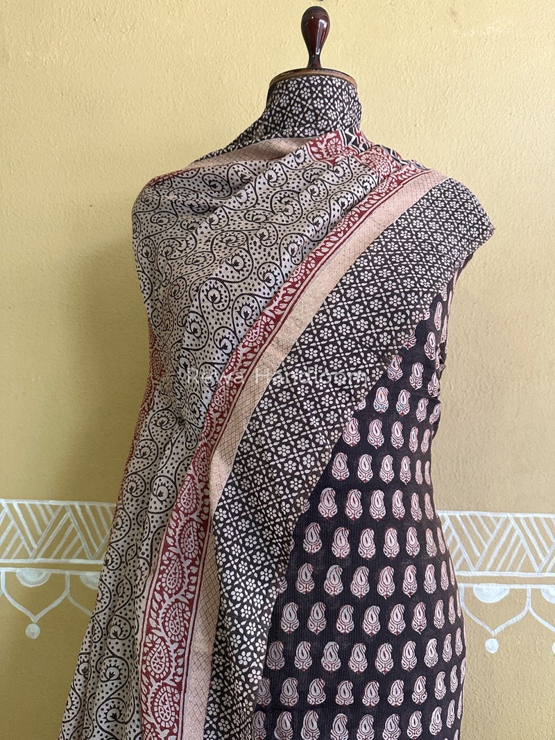 Maheshwari Black-White Bagh Print Tissue Suit BTS03