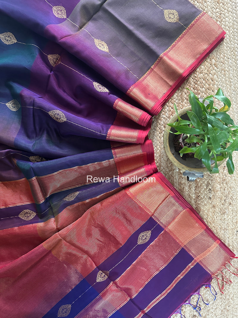 Maheshwari Navy Blue Shaded Butti Saree SBBS031