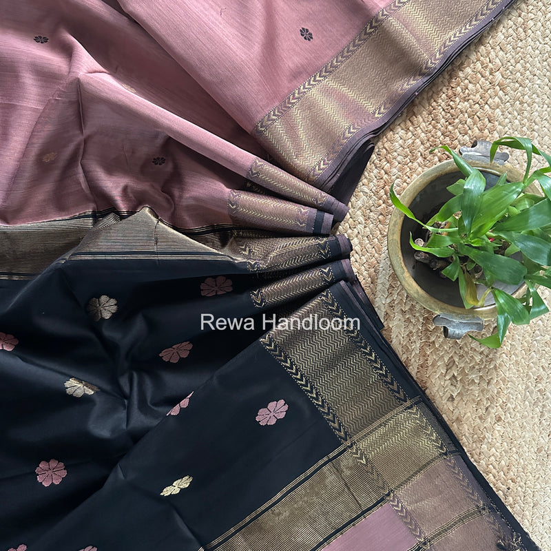 
Maheshwari Onion Pink Lotus Butta Saree LBS0117