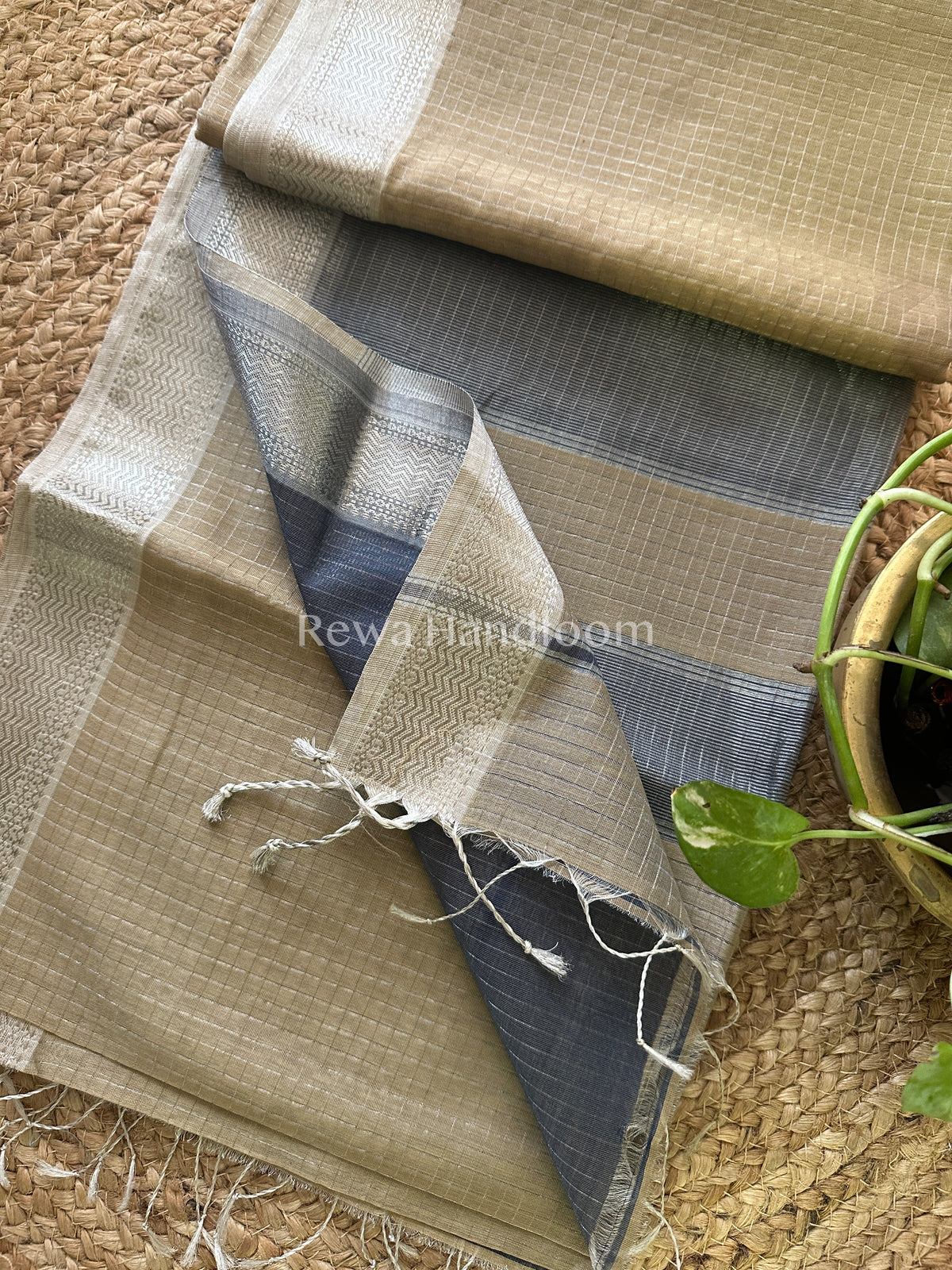 Maheshwari Beige ~ Silver Zari Checks Silk Saree-SZ022