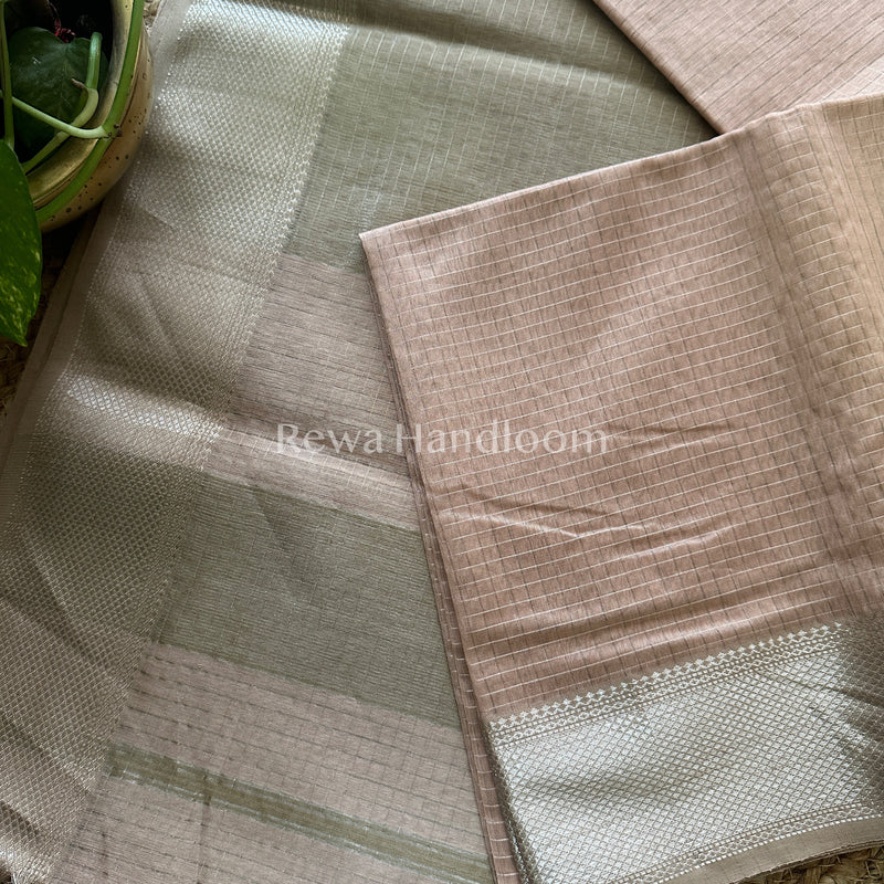 Maheshwari Light Peach ~ Silver Zari Checks Silk Saree-SZ023