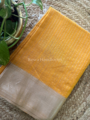 Maheshwari~ Silver Zari Checks Silk Saree