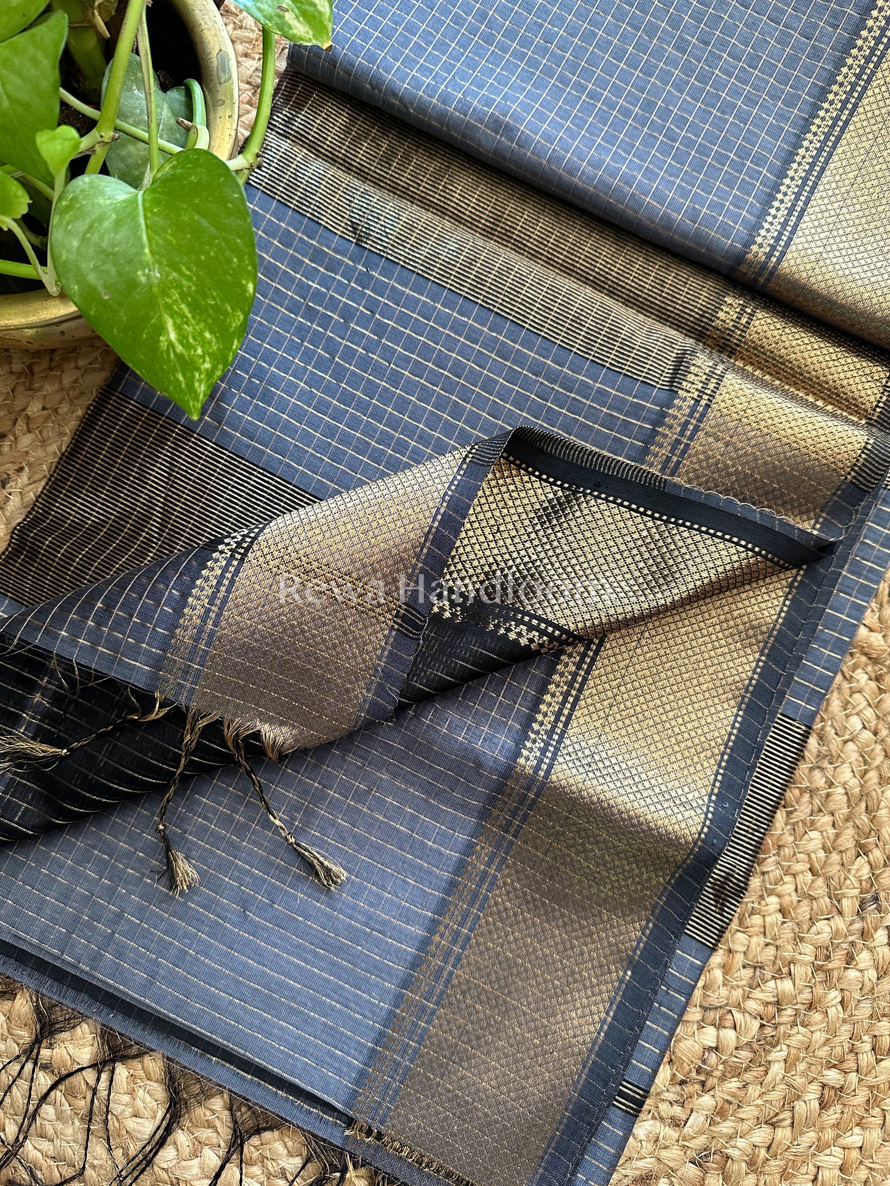 Maheshwari Grey Zari Checkered Sarees-ZCHX014