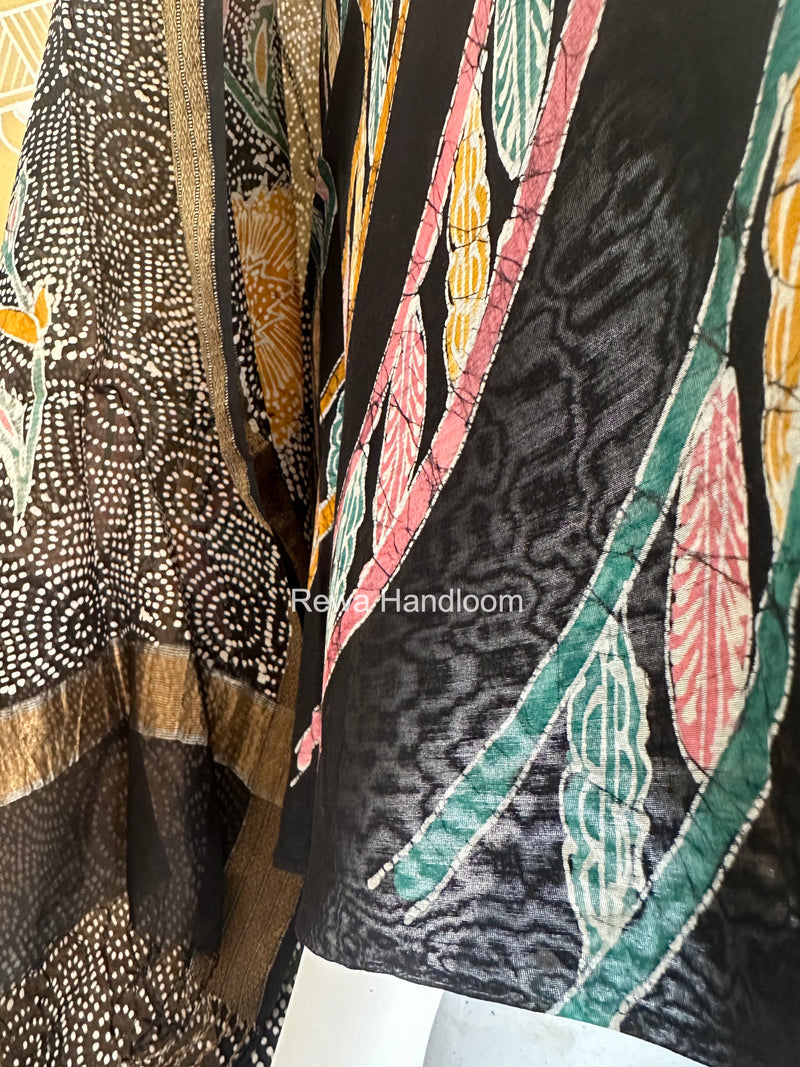 Maheshwari Black Batik Printed Dress Material BTP123