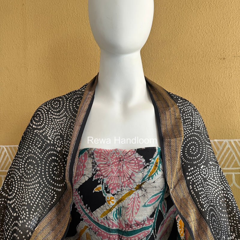 Maheshwari Black Batik Printed Dress Material BTP108