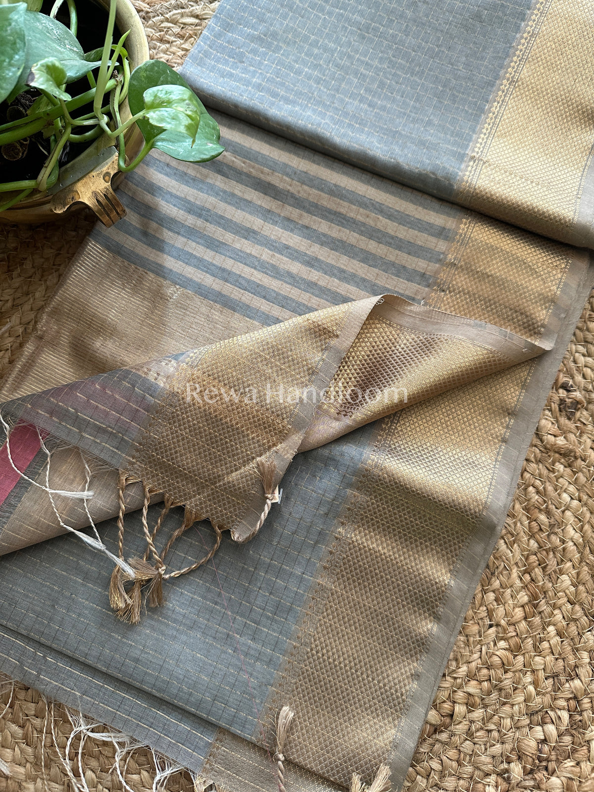 Maheshwari Grey Zari Checkered Sarees-ZCHX06