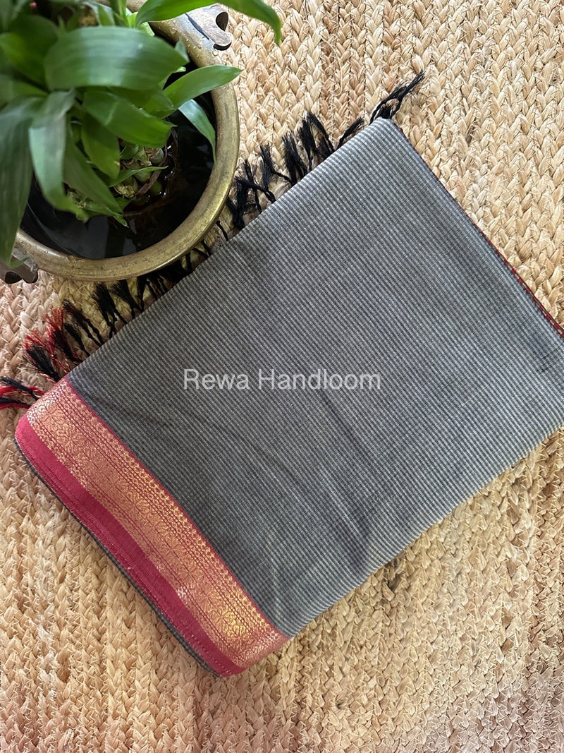 Maheshwari Grey Garbha Reshami Silk Saree GS225