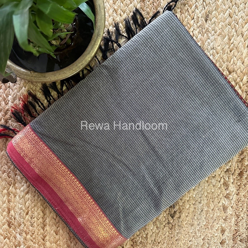 Maheshwari Grey Garbha Reshami Silk Saree GS225