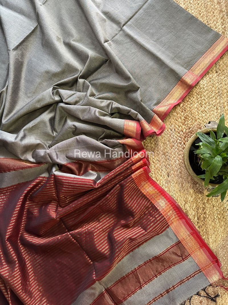 Maheshwari Garbha Reshami Silk Saree