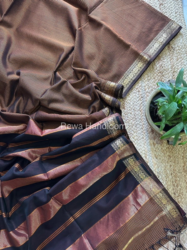 Maheshwari Garbha Reshami Silk Saree