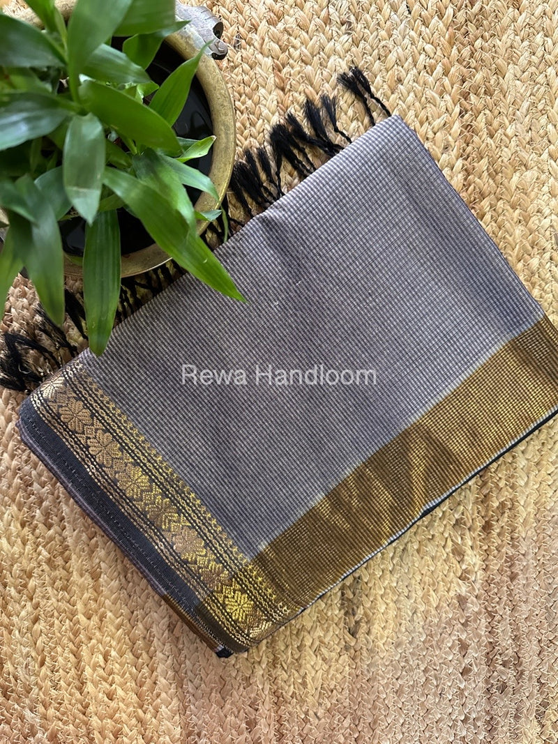 Maheshwari Onion Garbha Reshami Silk Saree GS223