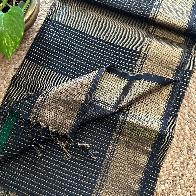 Maheshwari Zari Checks Saree