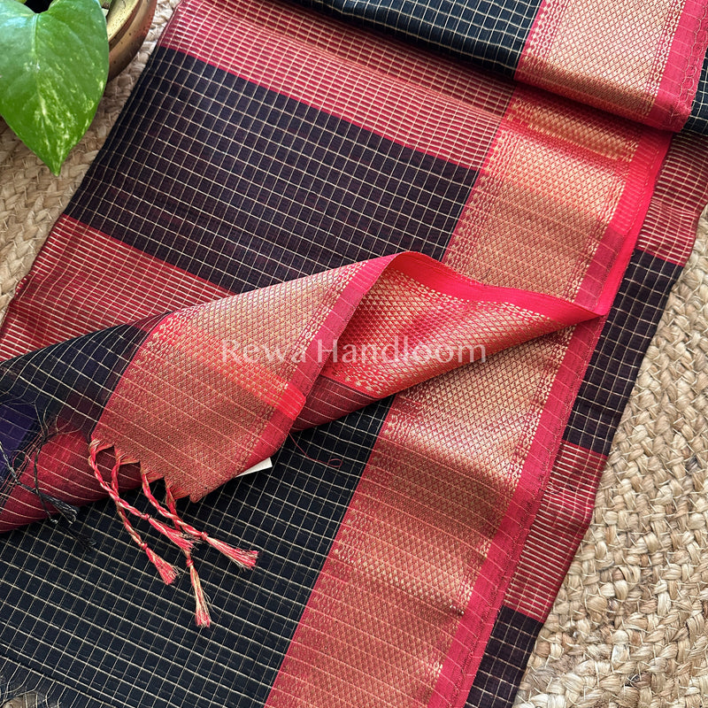 Maheshwari Zari Checks Saree