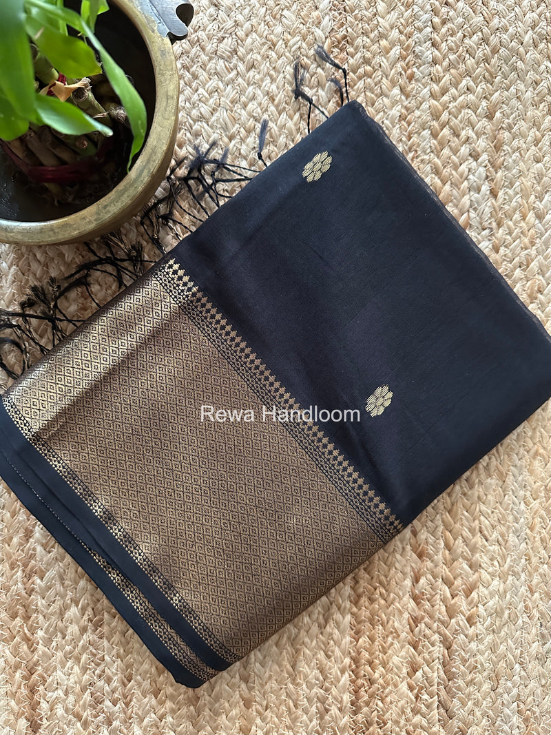Maheshwari Black Flower Skirt Butti Saree ZSB0144