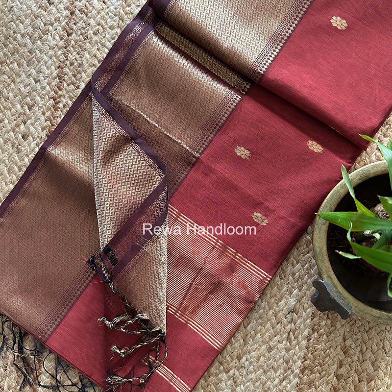 Maheshwari Flower Skirt Butti Saree