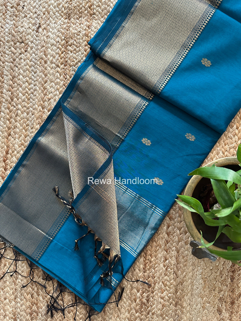 Maheshwari Flower Skirt Butti Saree