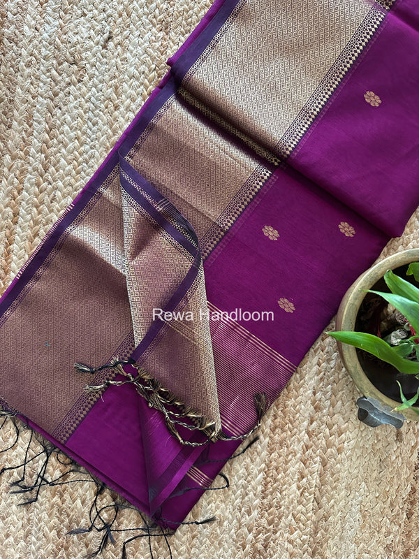 Maheshwari Flower Skirt Butti Saree