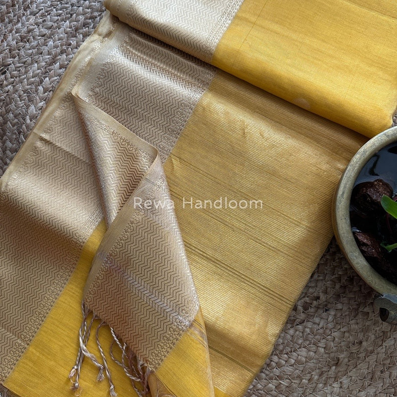 Maheshwari Tissue Butti Saree