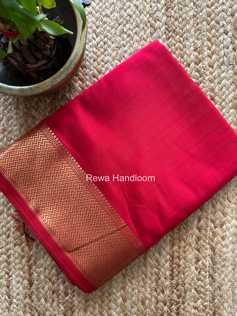 Maheshwari Red Shaded Plain Saree ZBPS06