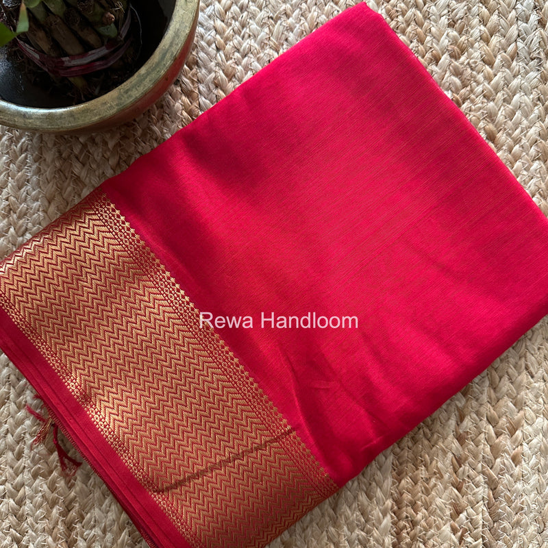 Maheshwari Red Shaded Plain Saree ZBPS06