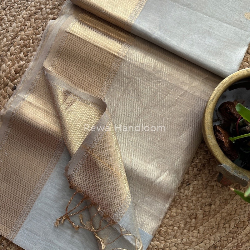 Maheshwari Tissue Butti Saree