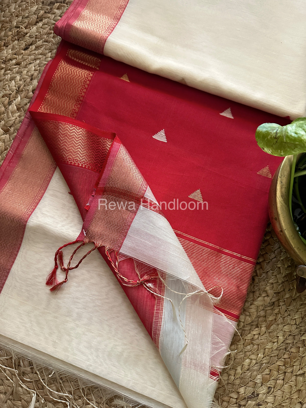 Off White Motifs ~ Maheshwari Saree-SBT013