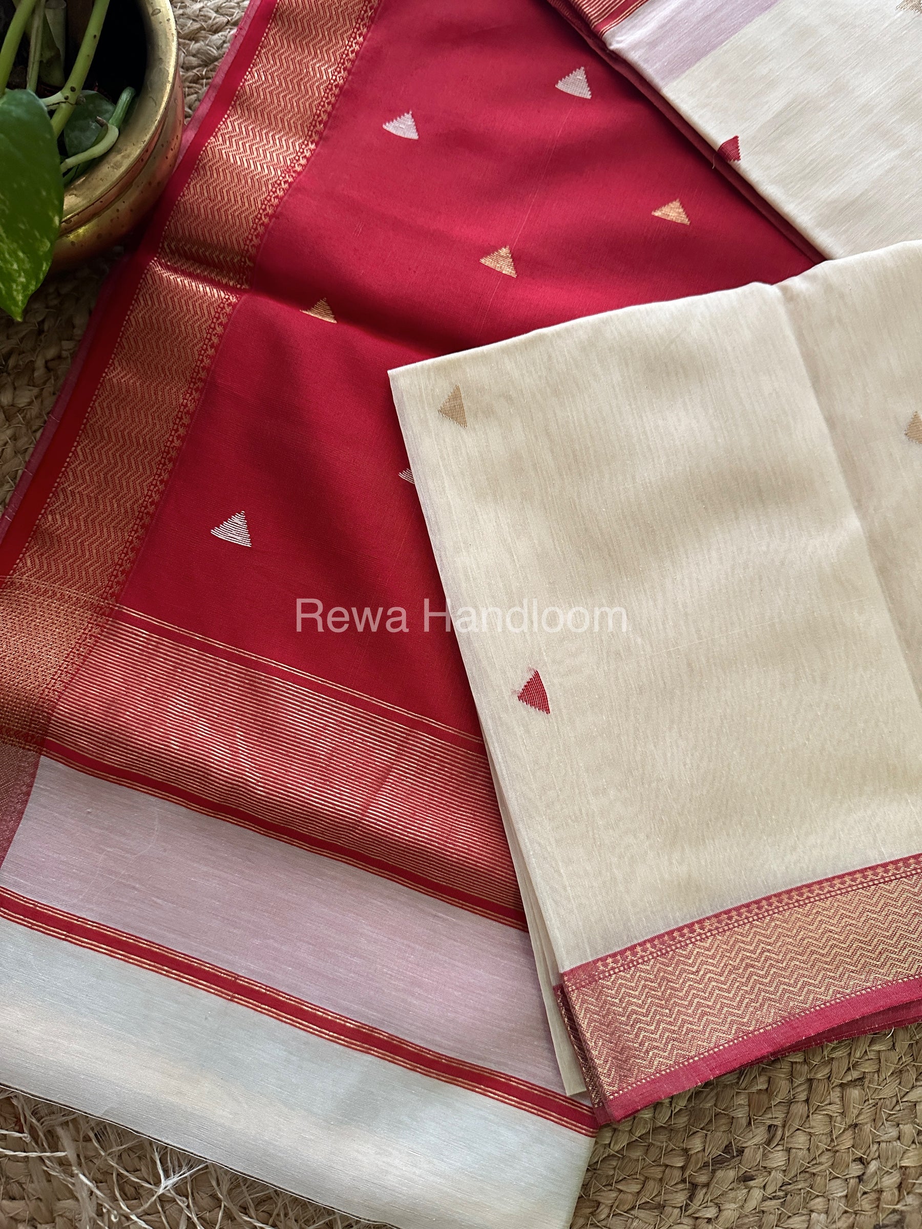 Off White Motifs ~ Maheshwari Saree-SBT013