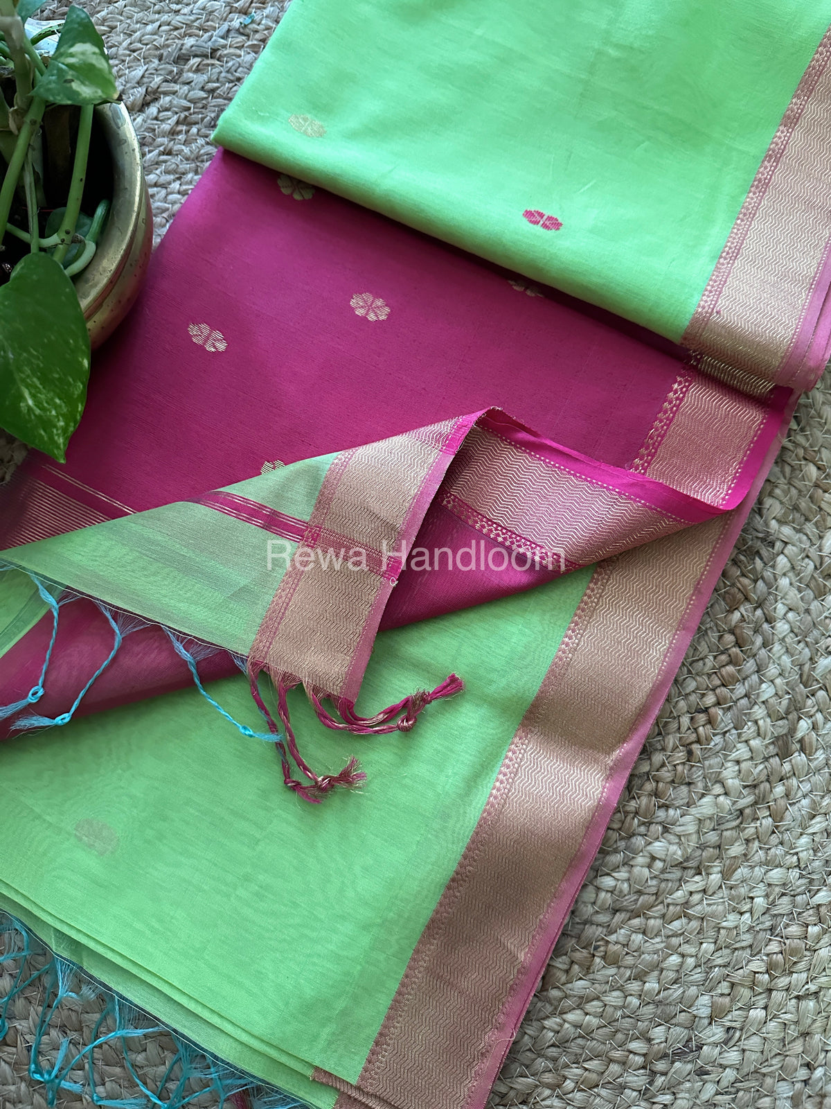 Parrot Green Motifs ~ Maheshwari Saree-SBT027